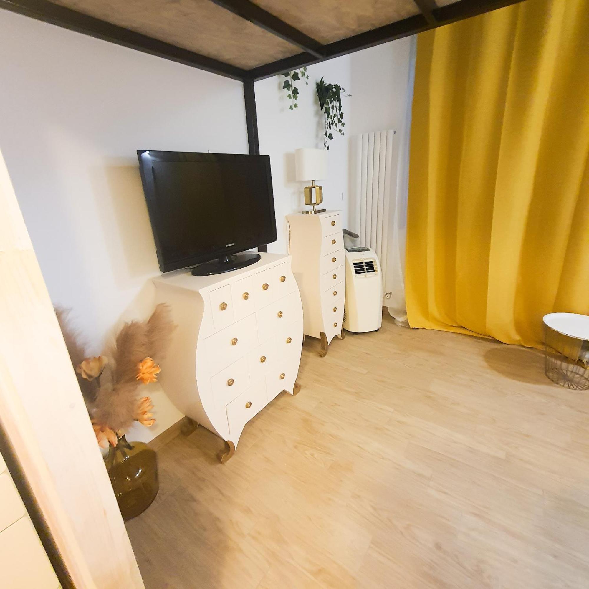 Studio- Nice Mont Boron, Piscine Sur La Residence Esterno foto